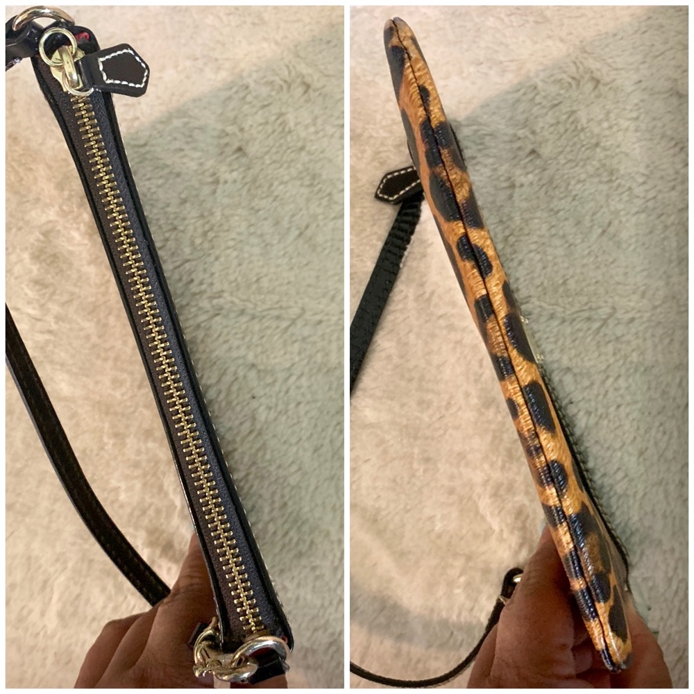 👑✅PRICE FIRM✅Dooney & Bourke Mini Leopard Clutch Bag - Picture 10 of 17